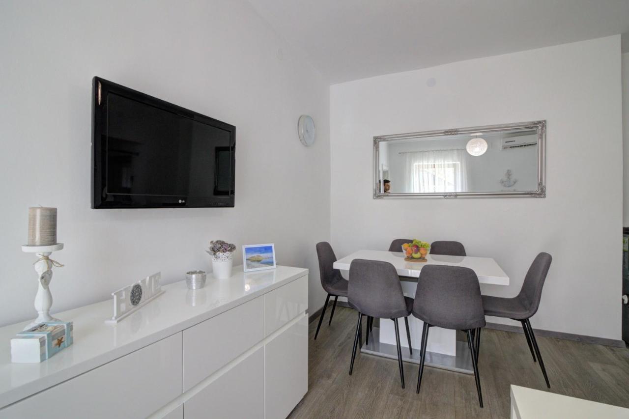 Apartman Luka سفيتي يوراي المظهر الخارجي الصورة