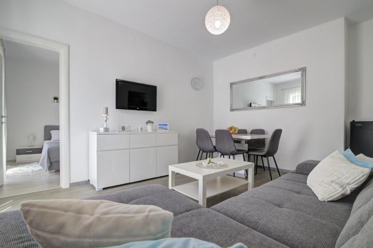 Apartman Luka سفيتي يوراي المظهر الخارجي الصورة