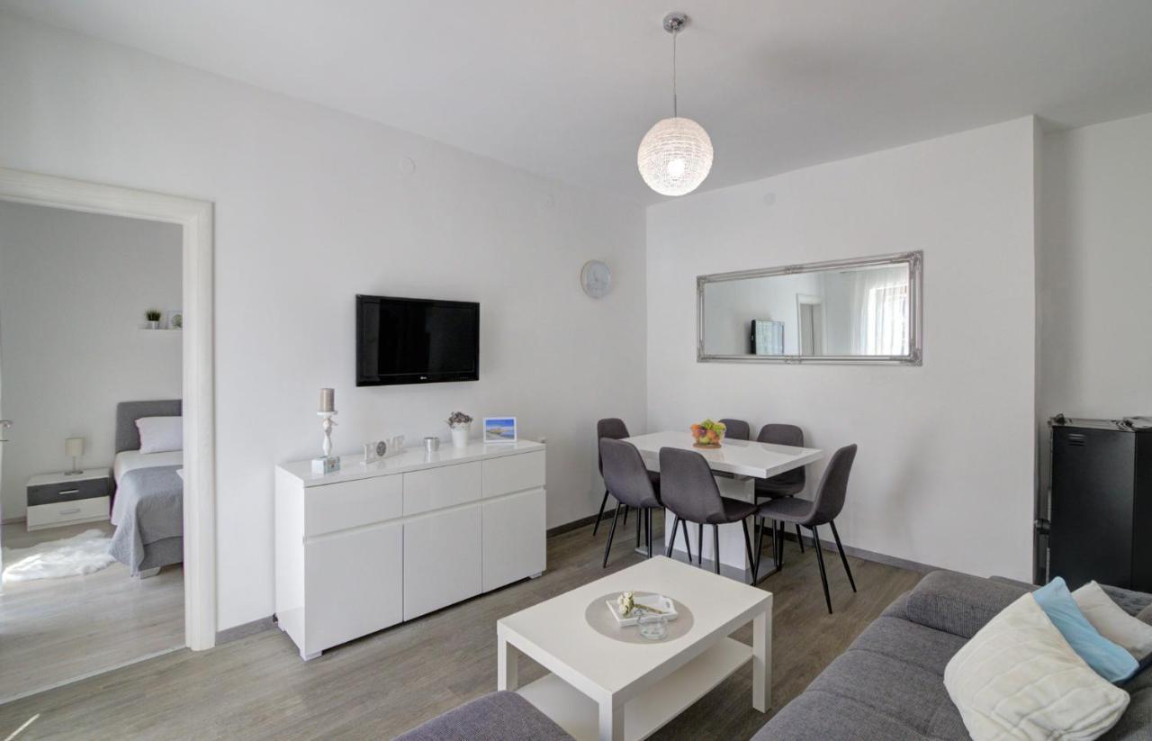 Apartman Luka سفيتي يوراي المظهر الخارجي الصورة